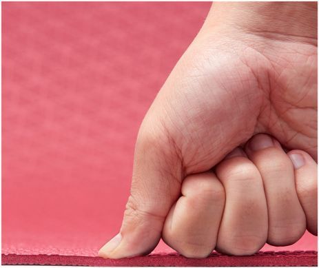 Килимок для йоги Adidas Yoga Mat бордовий Уні 176 х 61 х 0,4 см ADYG-10001CB