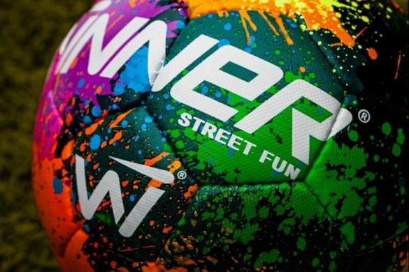 Мяч для футбола Winner STREET FUN (для игры на асфальте) W20021