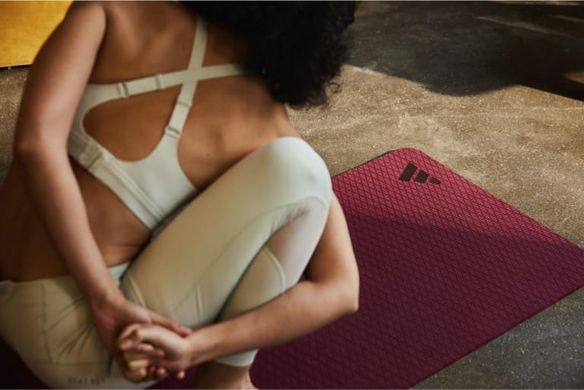 Коврик для йоги Adidas Yoga Mat бордовый 183 х 61 х 1 см ADYG-10003CB