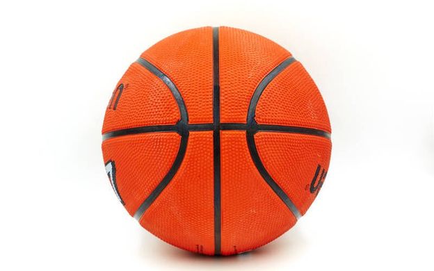 Мяч баскетбольный резиновый MOLTEN B7RD №7  B7RD