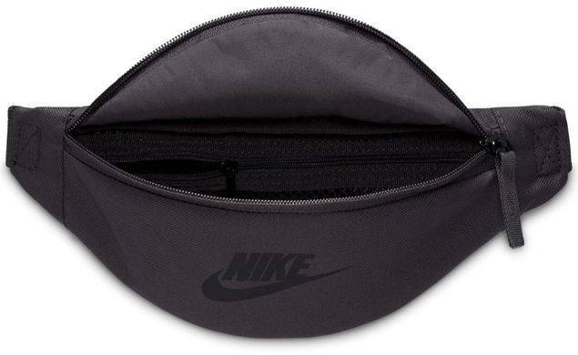 Сумка на пояс Nike NK HERITAGE S WAISTPACK чорний Уні 28 x 7,5 x 12,5 см DB0488-254