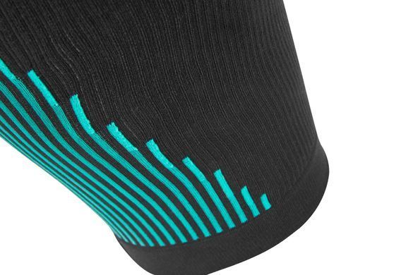 Компрессионные рукава к бедру Reebok Knitted Compression Thigh Sleeve черный Уни M RRSL-15534
